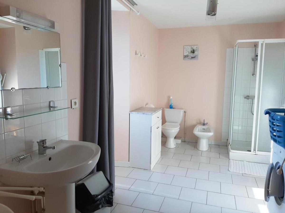 Gite Typique Sud Charente, 2 Chambres, Terrasse, Animaux Acceptes, Proche Circuits Randonnees - Fr-1-653-78 Salles-Lavalette Exterior photo